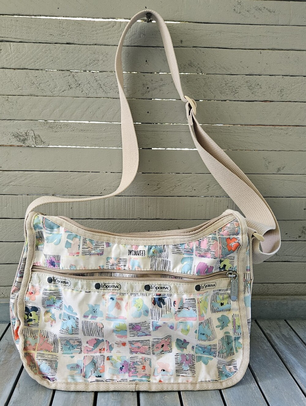 LESPORTSAC CLASSIC HOBO BAG